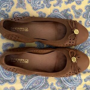 Sperry Women's Tan Loafers with Bow Detail size 7